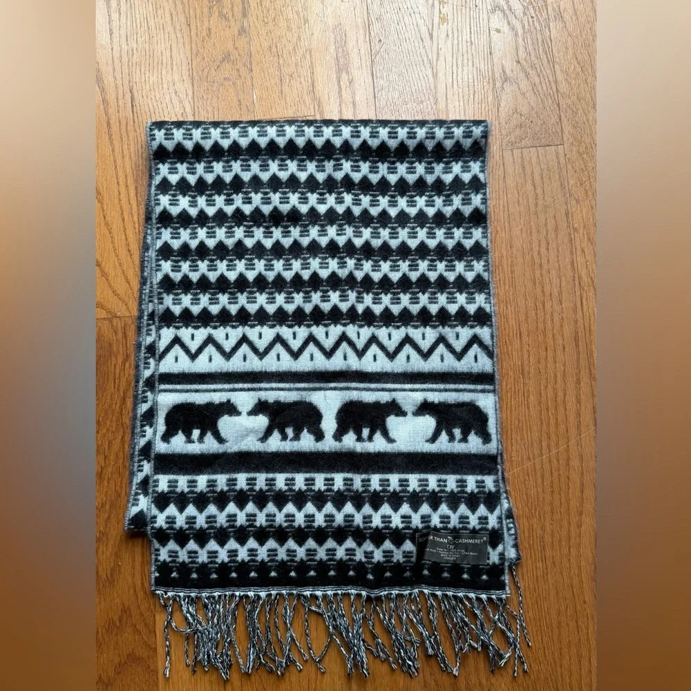 D&Y Black and White Geometric Scarf with bears